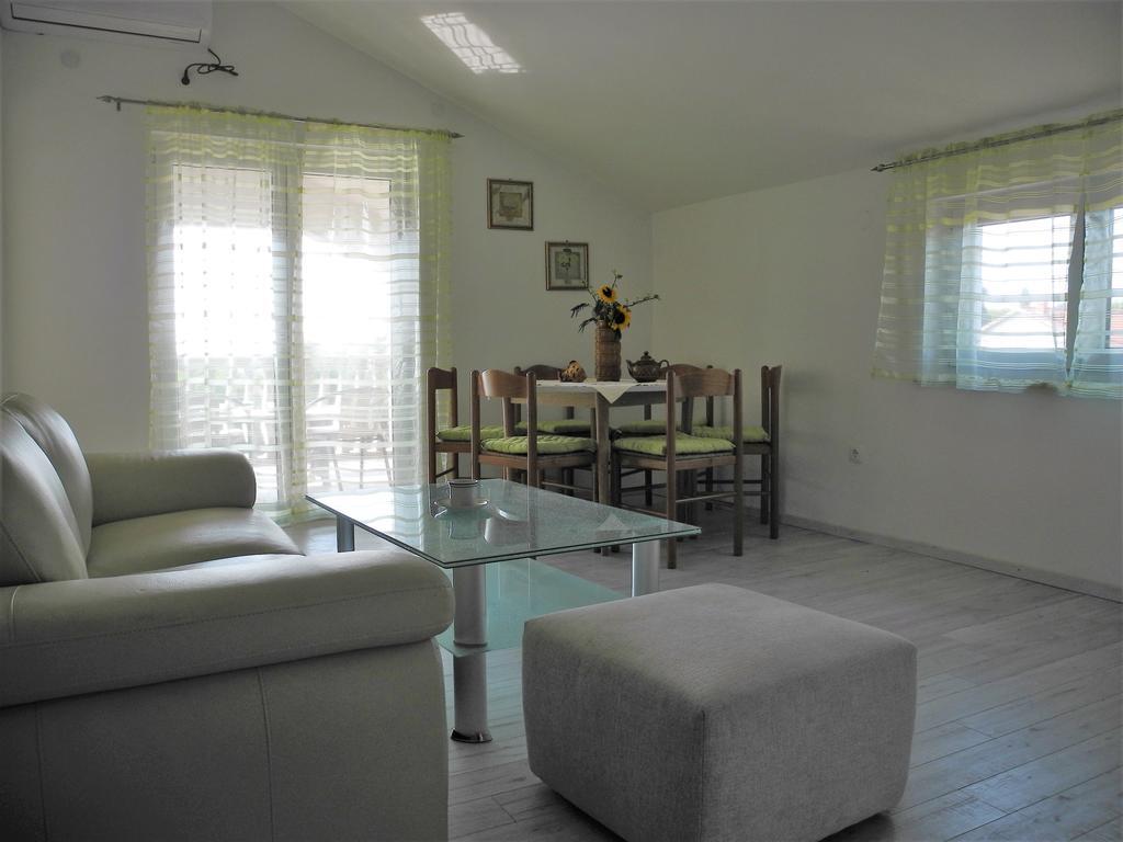 Villa Ines Йезера Екстериор снимка