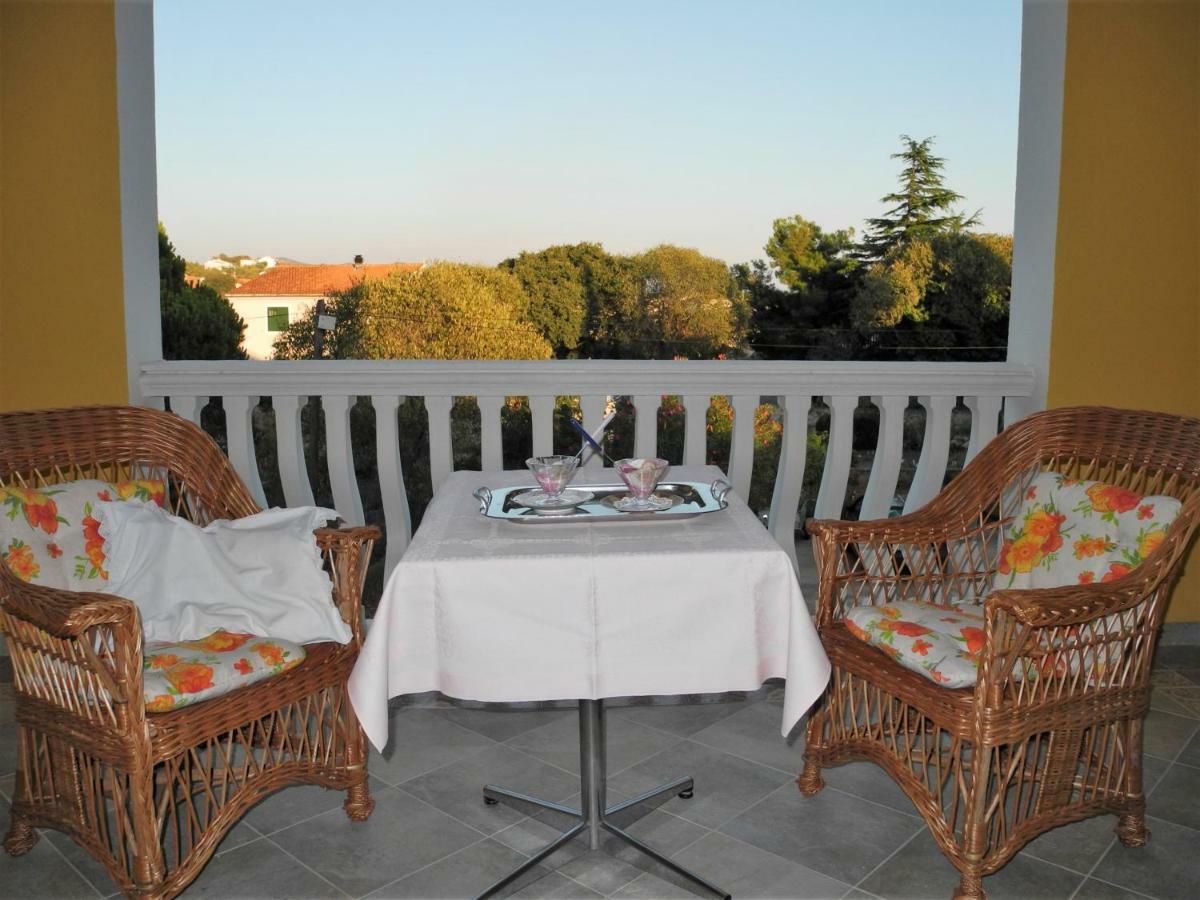 Villa Ines Йезера Екстериор снимка