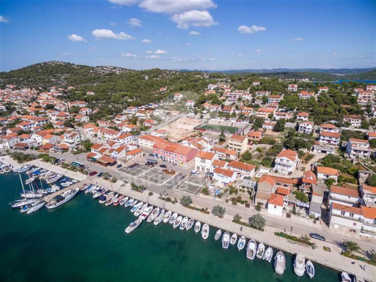 Villa Ines Йезера Екстериор снимка